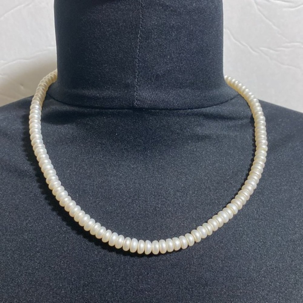 Elegant Cultured Pearl Necklace 18”